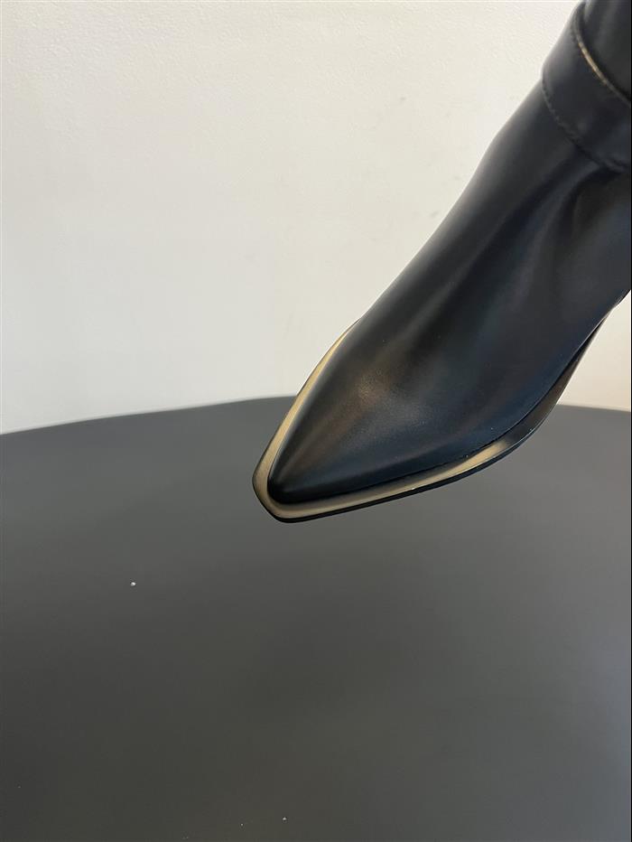 20251128174646652 380